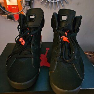Authentic Used Air Jordan 6 Retro BG PREOWNED/USED Jordan Sz 9.5